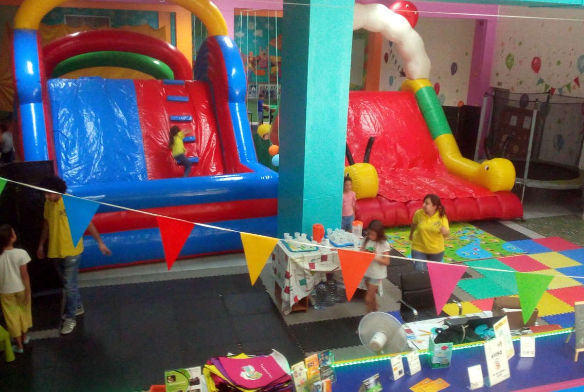 kidspark festas de aniversário com insufláveis