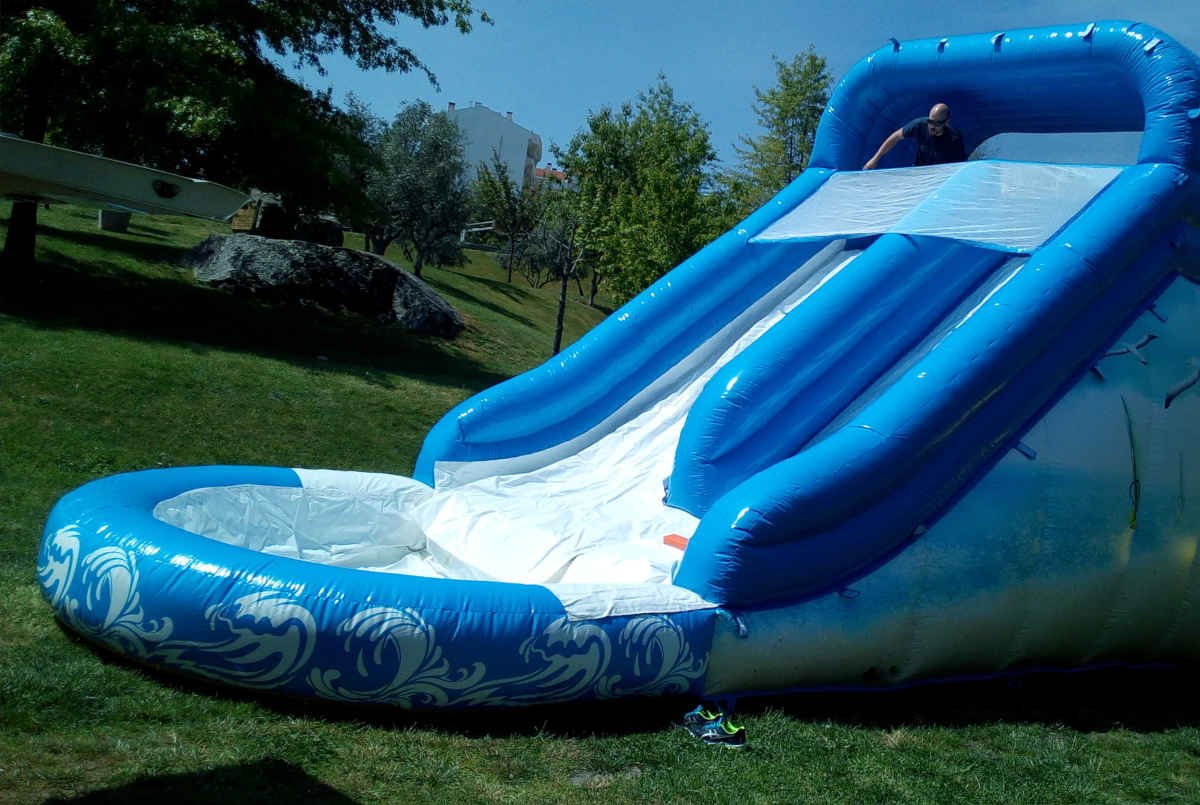 insufláveis com piscina para eventos