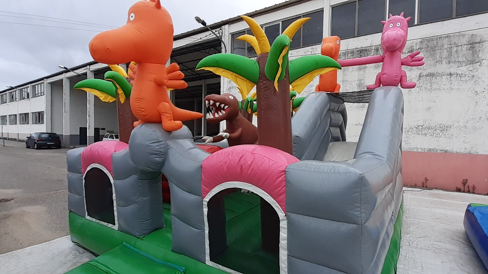 insuflavel dinossauros animactiva